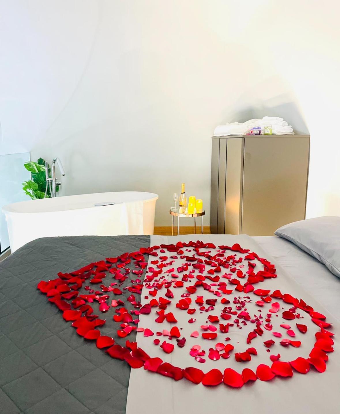 Jacuzzi Luxury Apartment In The Town Centre Torino Eksteriør billede