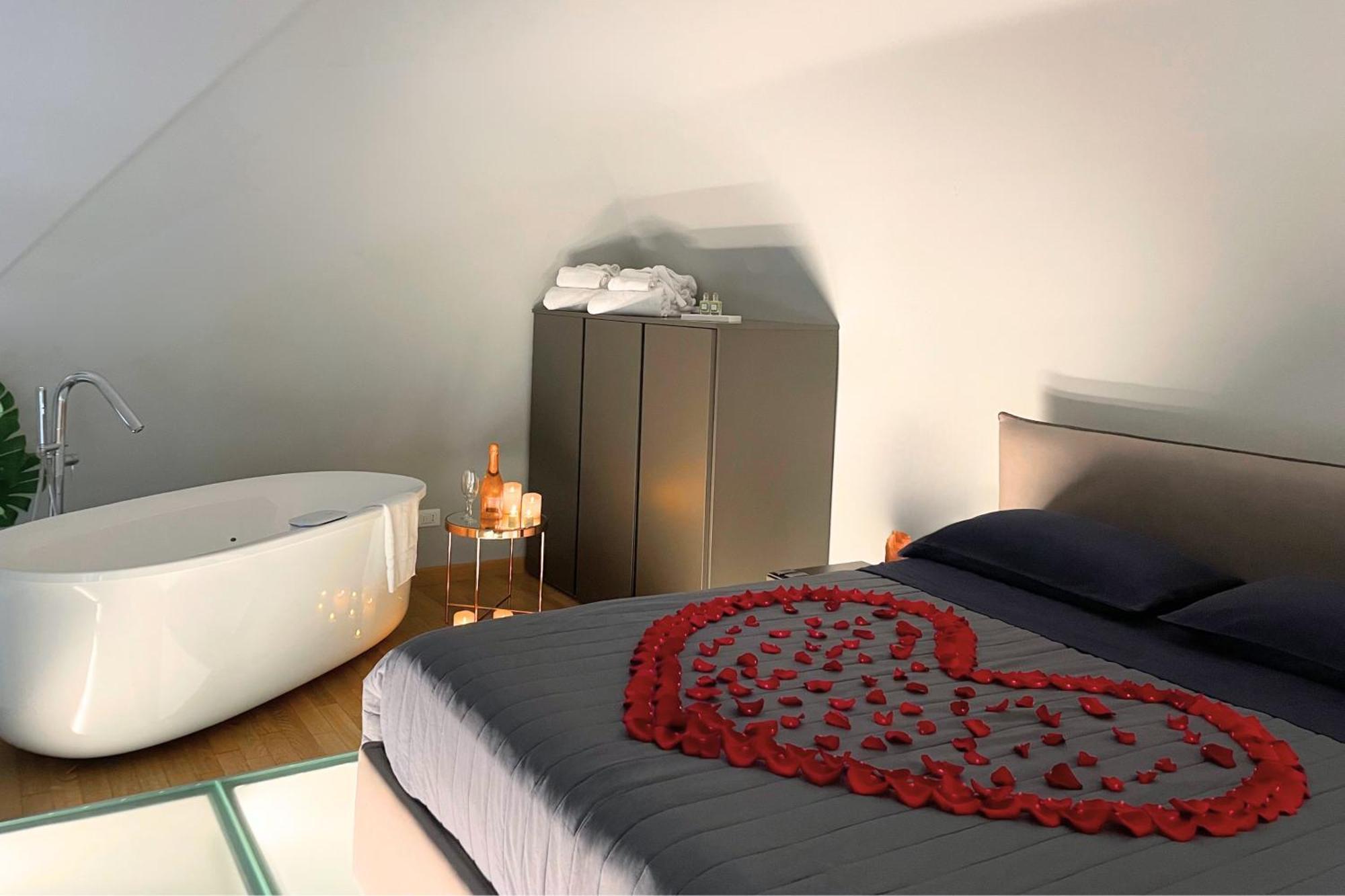 Jacuzzi Luxury Apartment In The Town Centre Torino Eksteriør billede