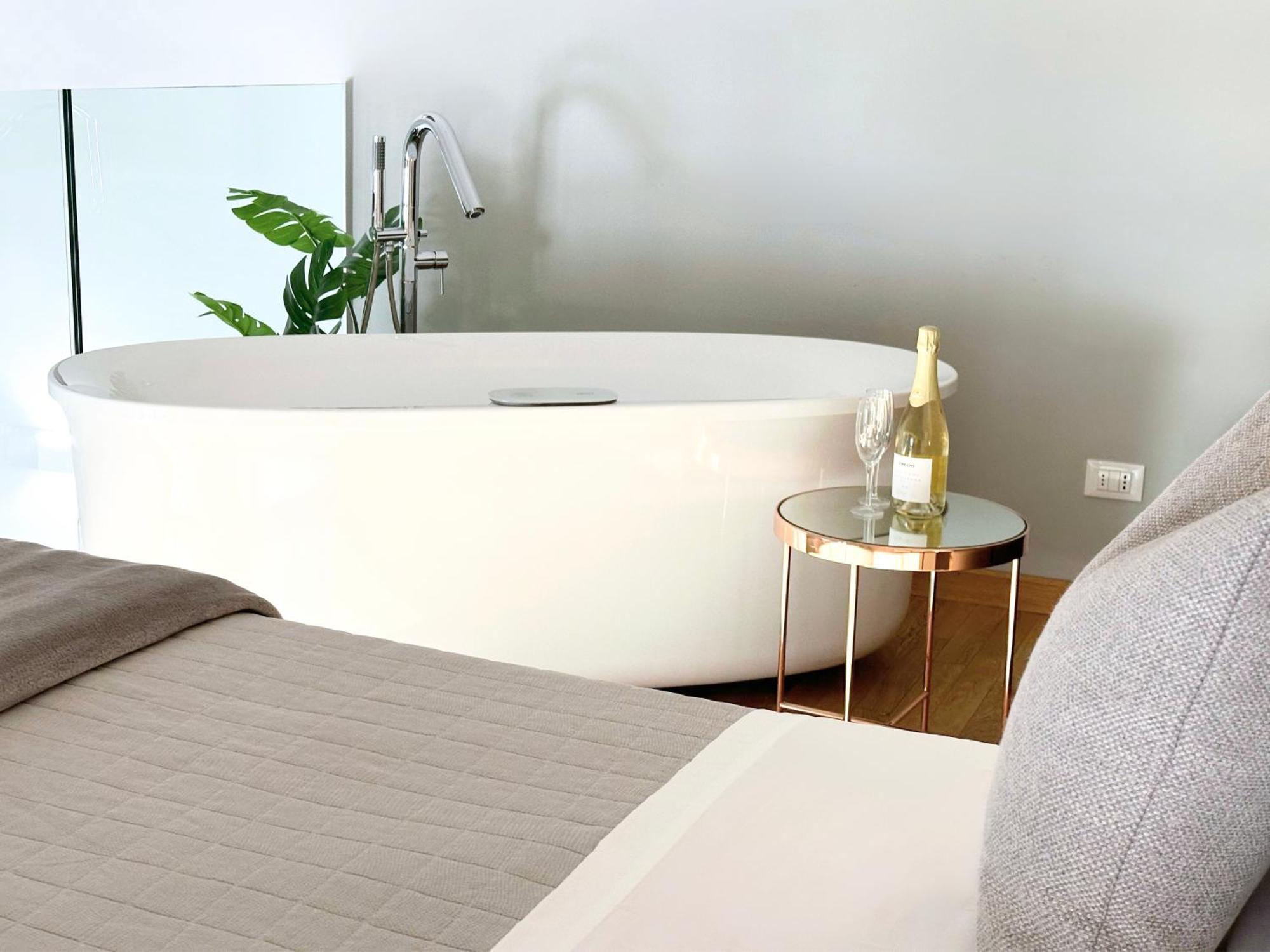 Jacuzzi Luxury Apartment In The Town Centre Torino Eksteriør billede